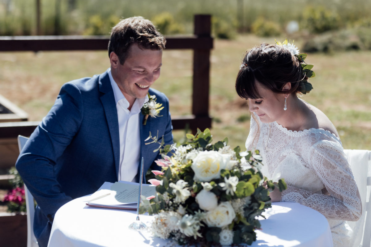 Lisa + Nick – Backyard Wedding Adventure