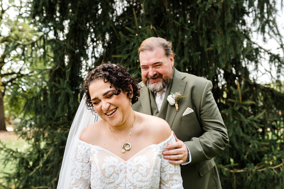 Love Blooms in Albury: A Sunny Spring Micro Wedding Tale